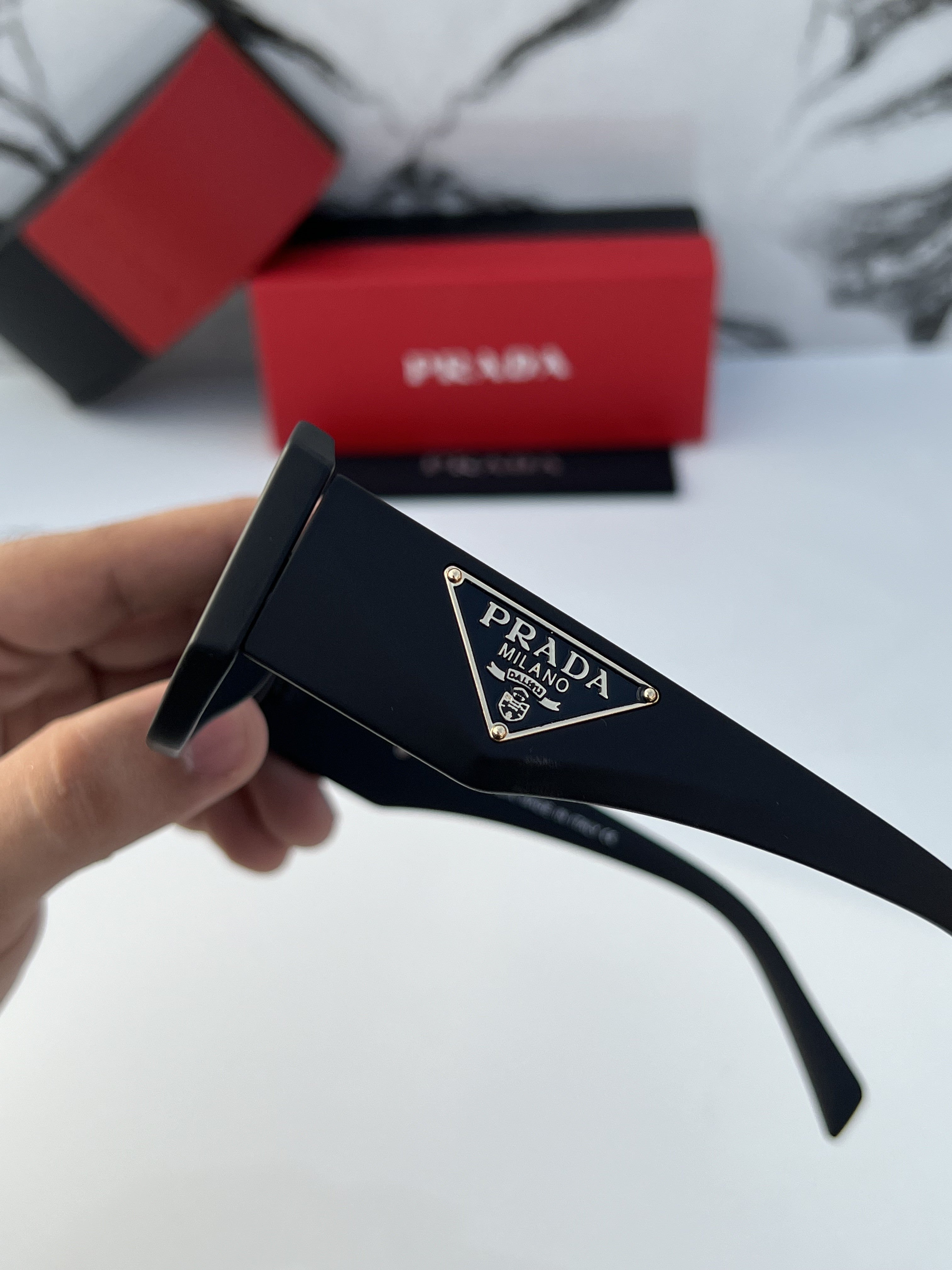 PR_ADA 82 Matt black *