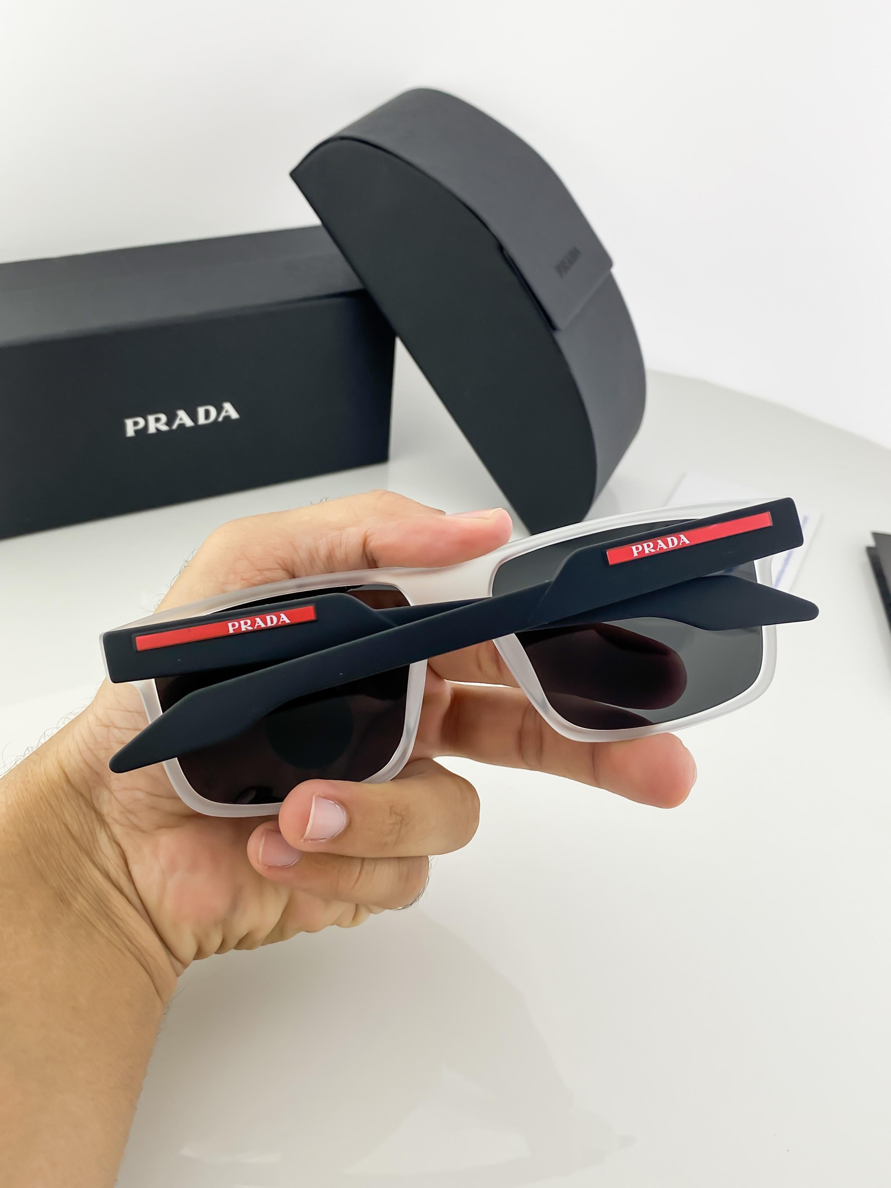 PRA WHITE BLACK 2438 B