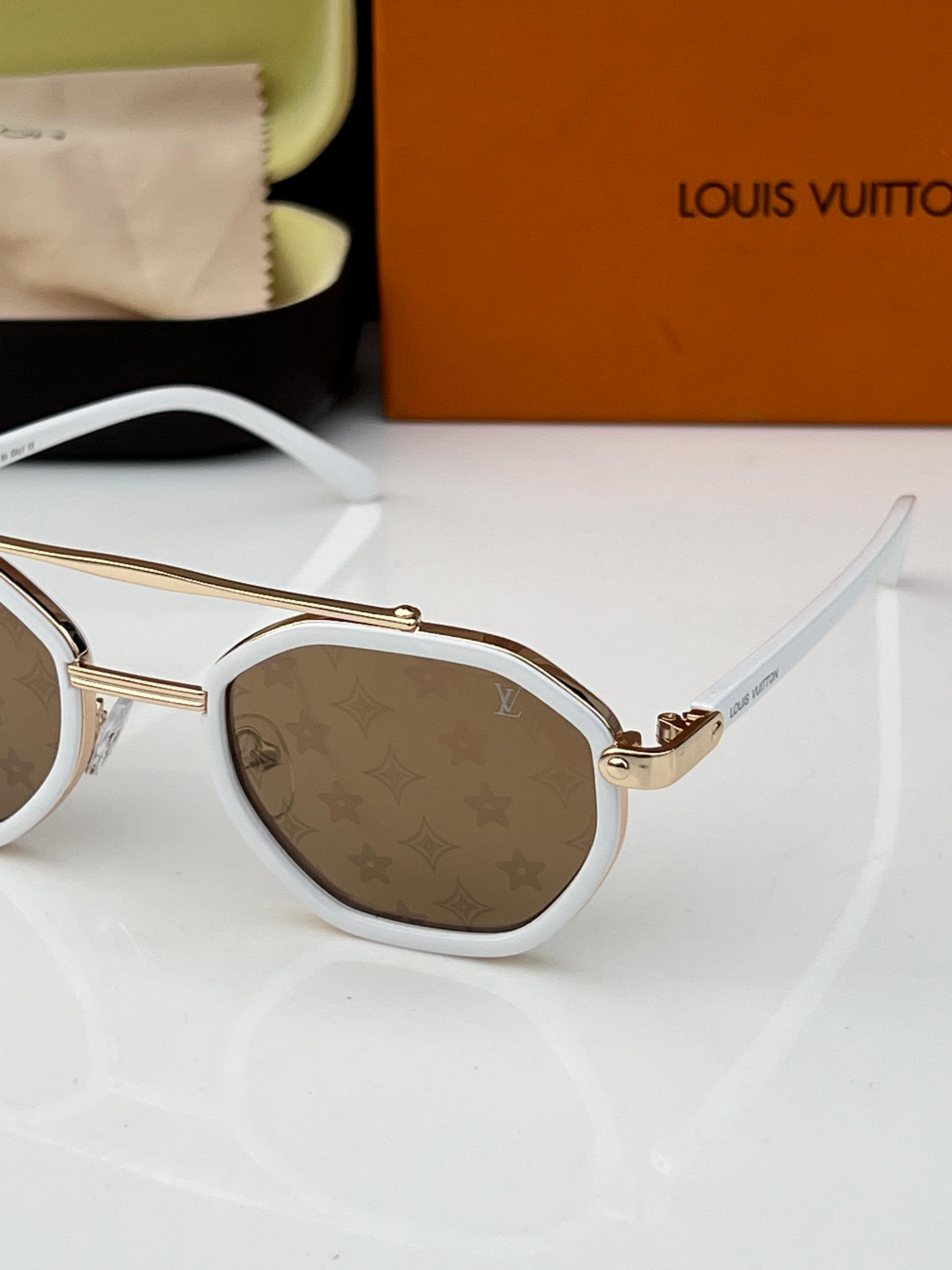 Lou  98336 white brown A