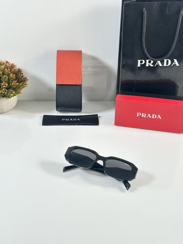 Pra/da Mila/no with imported brand kit